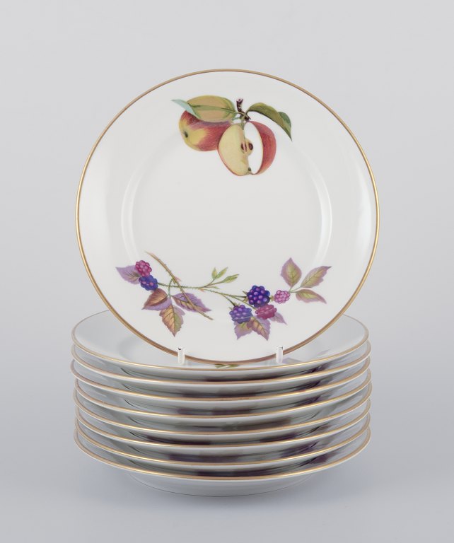 Royal Worcester, England. 
Et sæt på ni Evesham porcelænstallerkener dekoreret med frugter og guldkant.