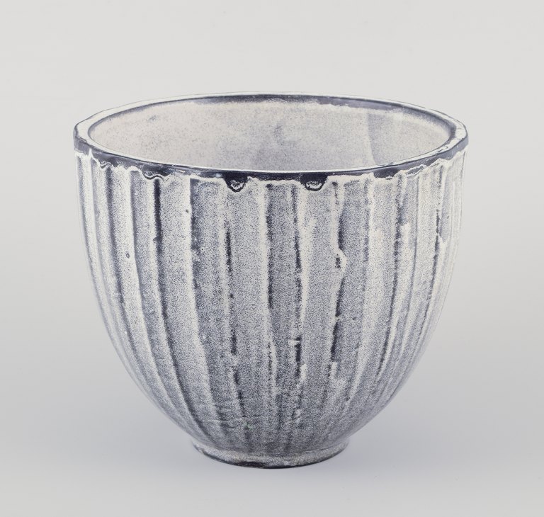 Svend Hammershøi for Kähler.Stor vase/urtepotteskjuler af keramik.