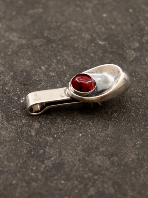 N E From sterling sølv slipsenål med ametyst