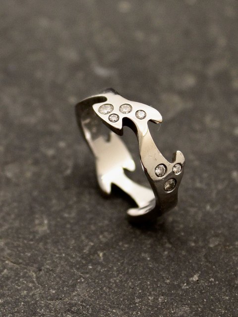 Georg Jensen 18 carat white gold ring with brilliant-cut diamonds