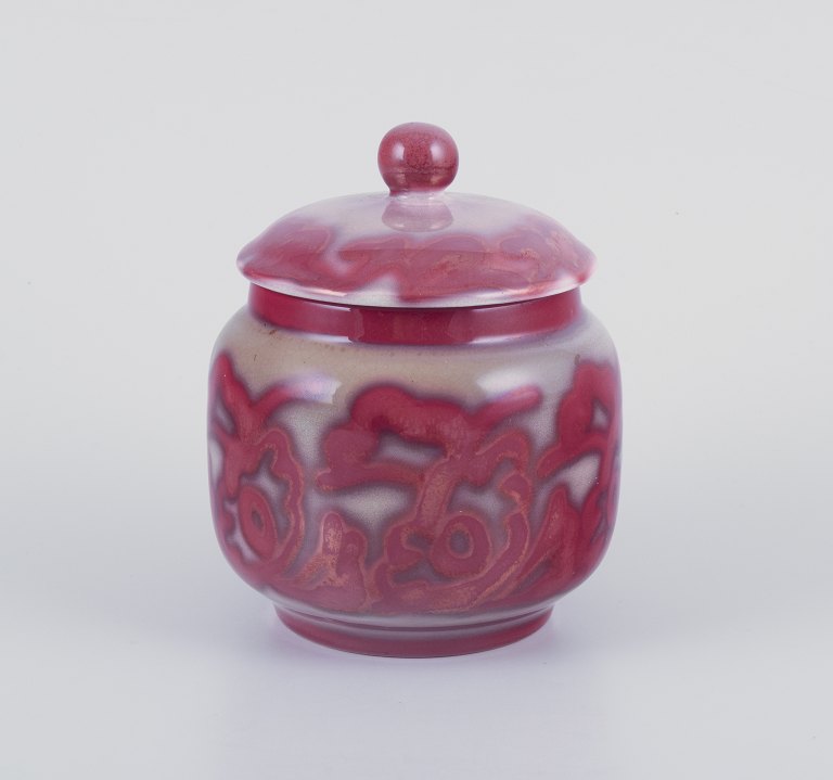 Edgar Böckman (1890-1981) for Höganäs, Sweden, lidded stoneware jar.Lustre glaze.