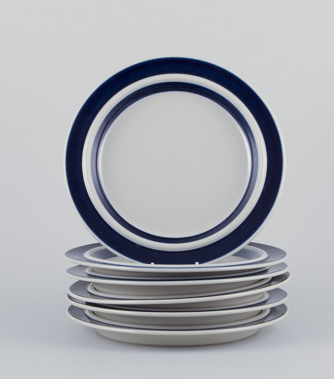Ulla Procopé for Arabia, Finland.A set of six "Anemone"  stoneware dinner plates.