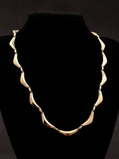 8 carat gold necklace