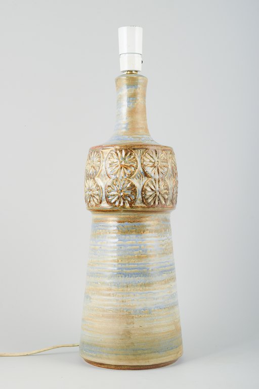 Arne Finne for Søholm.Meget stor keramiklampe.