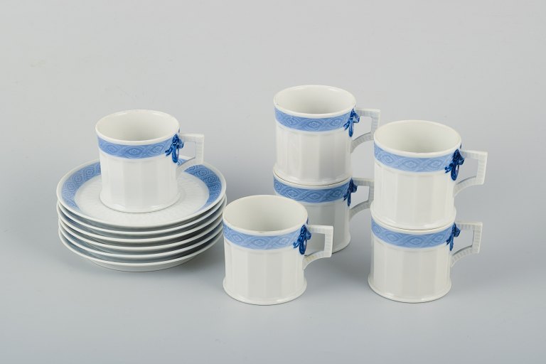 Royal Copenhagen Blå Vifte, seks kaffekopper med tilhørende underkopper.