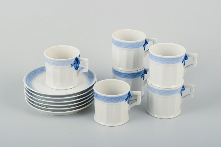 Royal Copenhagen Blå Vifte, seks kaffekopper med tilhørende underkopper.