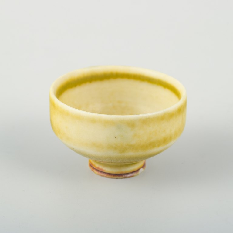 Berndt Friberg for Gustavsberg stoneware miniature bowl.