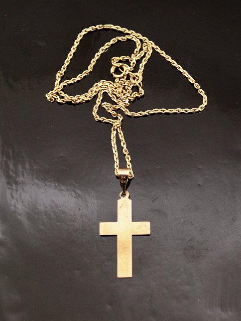 8 carat gold cross