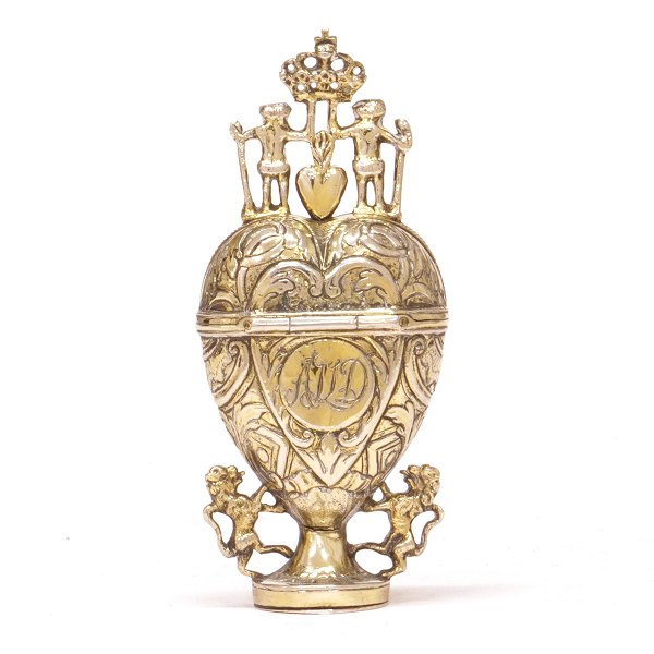 Gilt Danish silver vinaigrette by Martin Westrup, Copenhagen, 1788-1838. Dated 
1805. H: 10,1cm