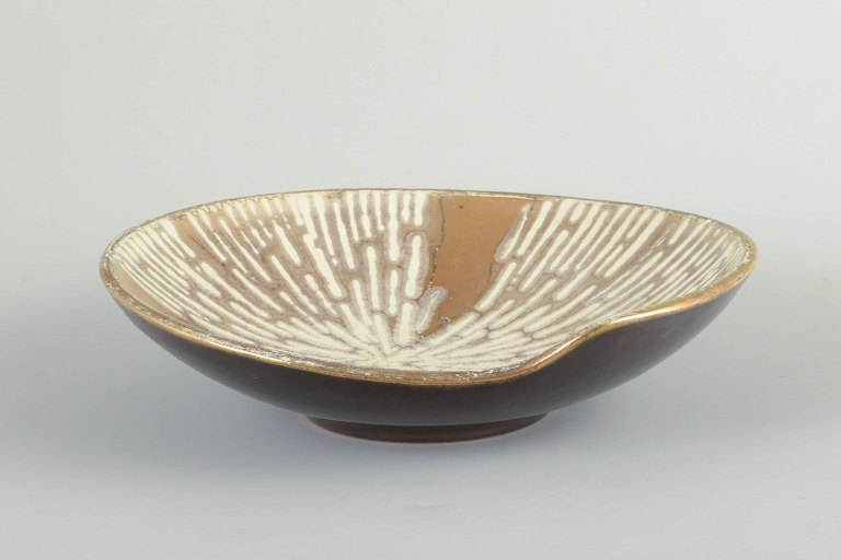 Scandinavian Studio PotteryBowl, Midcentury c. 1960/70s.
