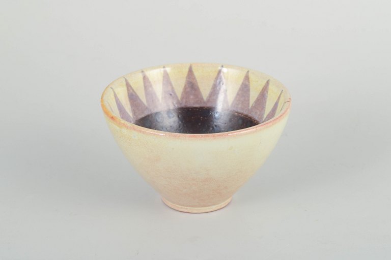 Carl-Harry Stålhane for RörstrandBowl, mid-20th century.