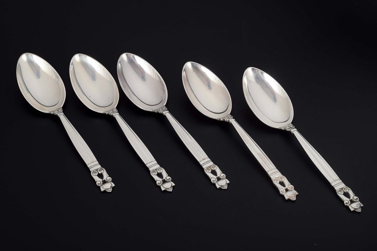 Georg Jensen5 dessert spoons, “Acorn / Konge”.Sterling silver, after 1944.