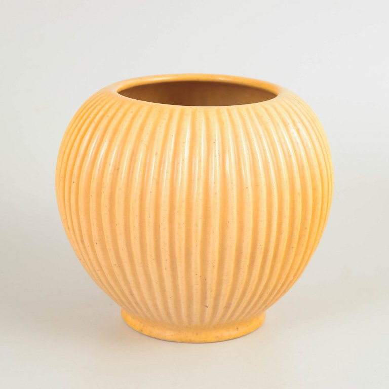Scandinavian studio potterVase, 1940s, Art Deco.