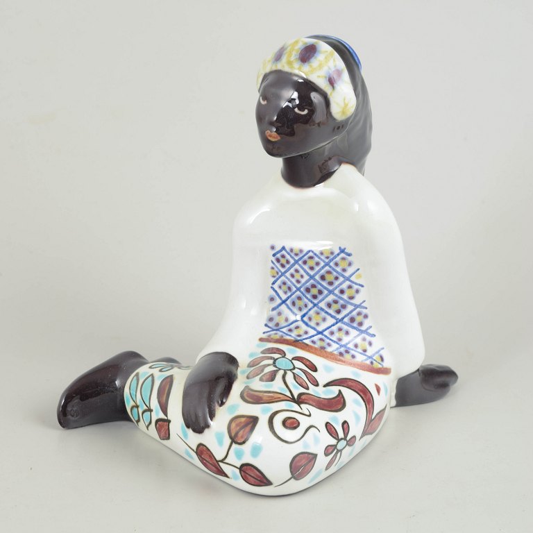Mari Simmulson for Upsala-Ekeby, woman figurine.