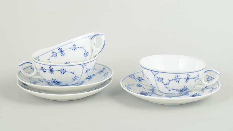 Royal Copenhagen Blue Fluted Plain, set of three tea cups with matching saucers.