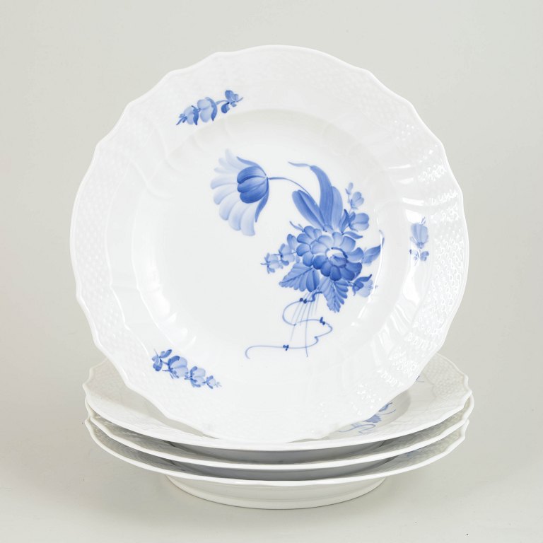 Royal Copenhagen Blue Flower Curved, set of four dinner plates.