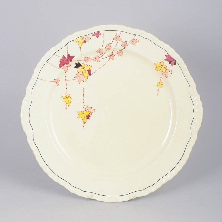 Alfred Meakin, large Rusette serving dish.