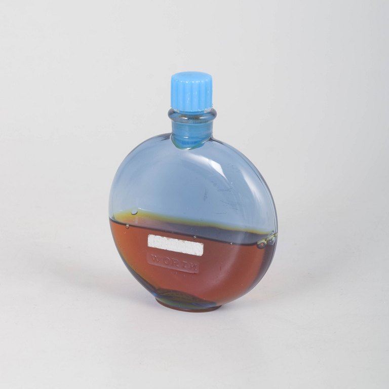 Lalique, Worth "Je Reviens" crystal perfume bottle.