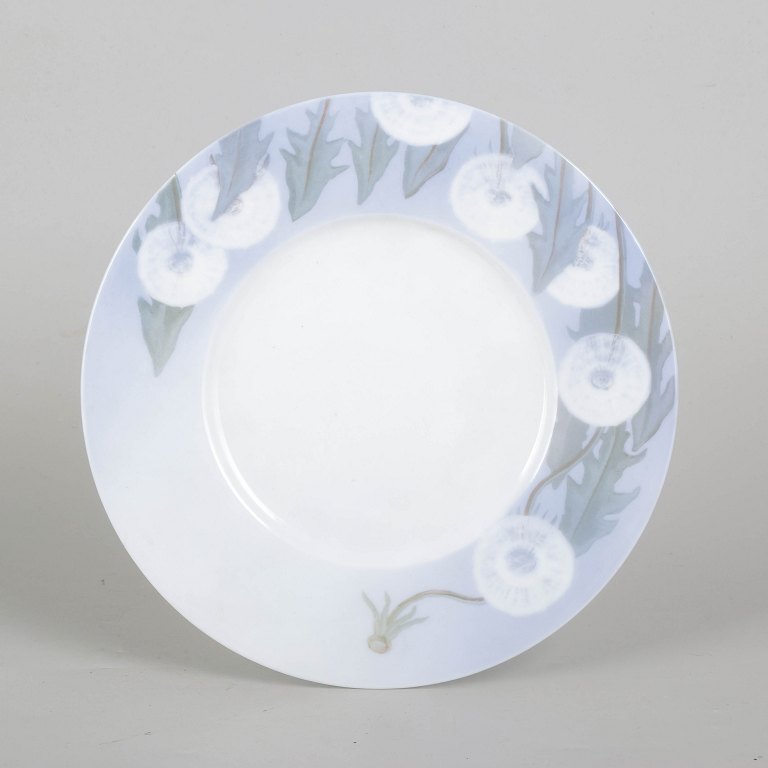 Royal Copenhagen, Art Nouveau plate.