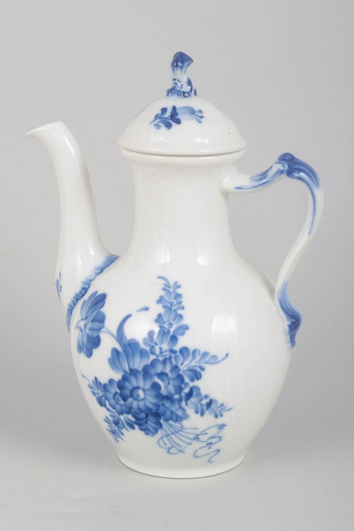 Royal Copenhagen Blue Flower Curved, coffee pot.